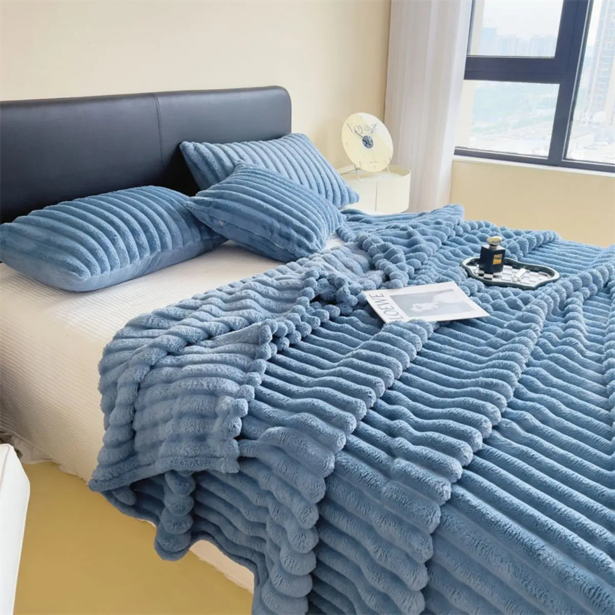 Thickened Wide Striped Coral Fleece Blanket For Bed Nap Pet