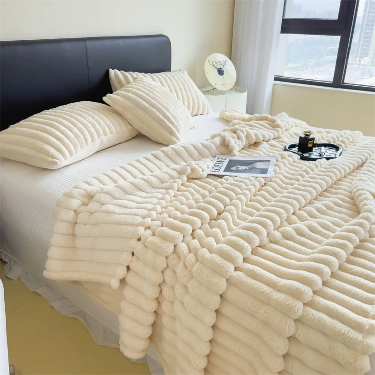 Thickened Wide Striped Coral Fleece Blanket For Bed Nap Pet